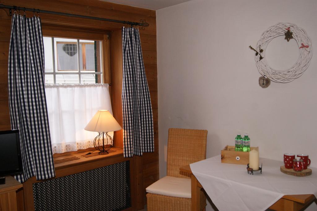 Hotel Arturo Celerina/Schlarigna Екстер'єр фото