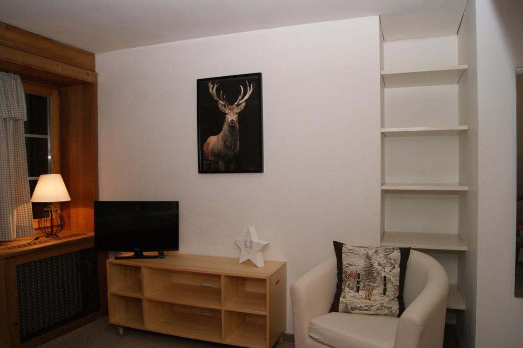 Hotel Arturo Celerina/Schlarigna Екстер'єр фото