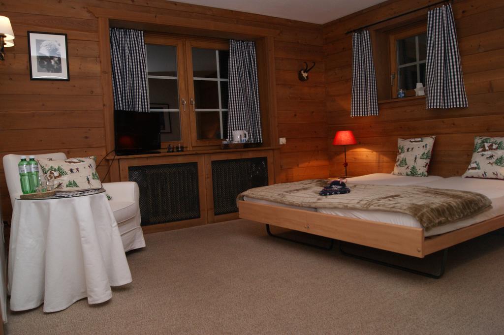Hotel Arturo Celerina/Schlarigna Екстер'єр фото